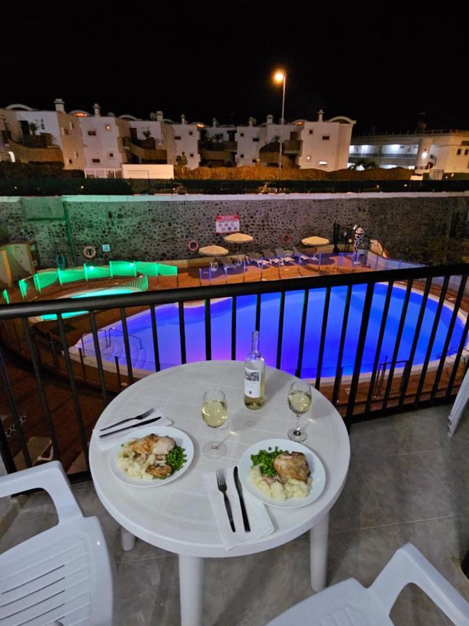 Ocean Front Cozy 2 Bedroom, 3 Beds Spacious- Netflix, Pool, Beach Lift & Fast Wifi Плая дел Инглес Екстериор снимка