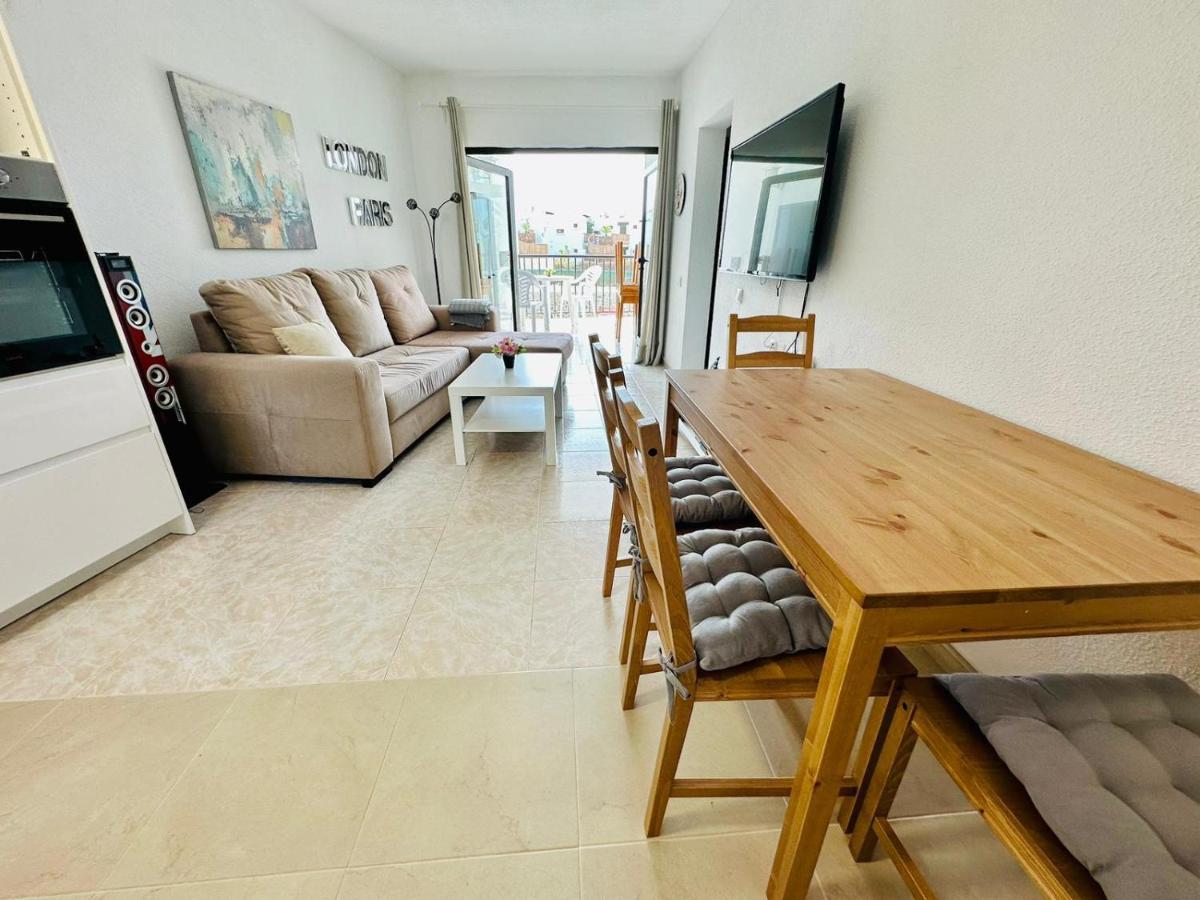 Ocean Front Cozy 2 Bedroom, 3 Beds Spacious- Netflix, Pool, Beach Lift & Fast Wifi Плая дел Инглес Екстериор снимка