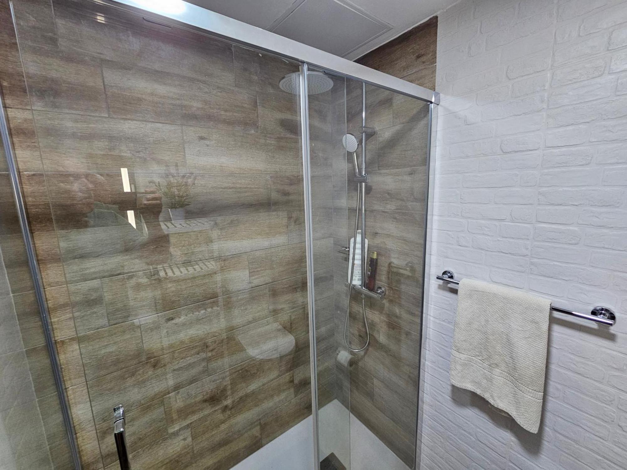 Ocean Front Cozy 2 Bedroom, 3 Beds Spacious- Netflix, Pool, Beach Lift & Fast Wifi Плая дел Инглес Екстериор снимка